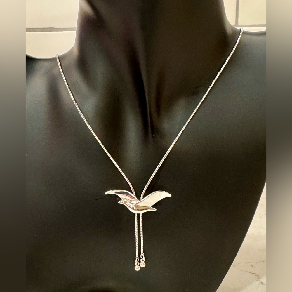 🦅 Vintage Avon Silver-Tone Bird Slider Necklace — Adjustable Lariat